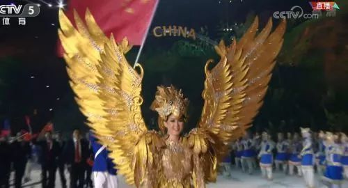 亚运会开幕式，中国代表团入场，平均不到25岁，接近3/4的运动员是首次参加亚运会